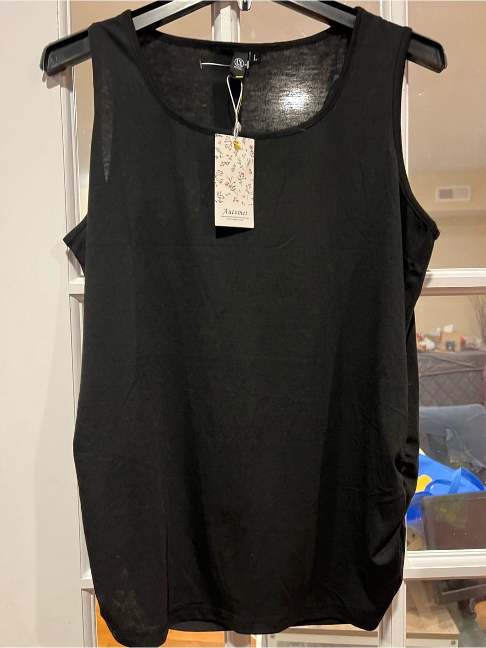 Automet Black Scoop Neck Tank Top — Classic Everyday Layering Piece
